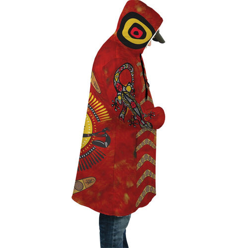 aboriginal-cloak-boomerang-and-lizard-patterns-circle-dot-painting
