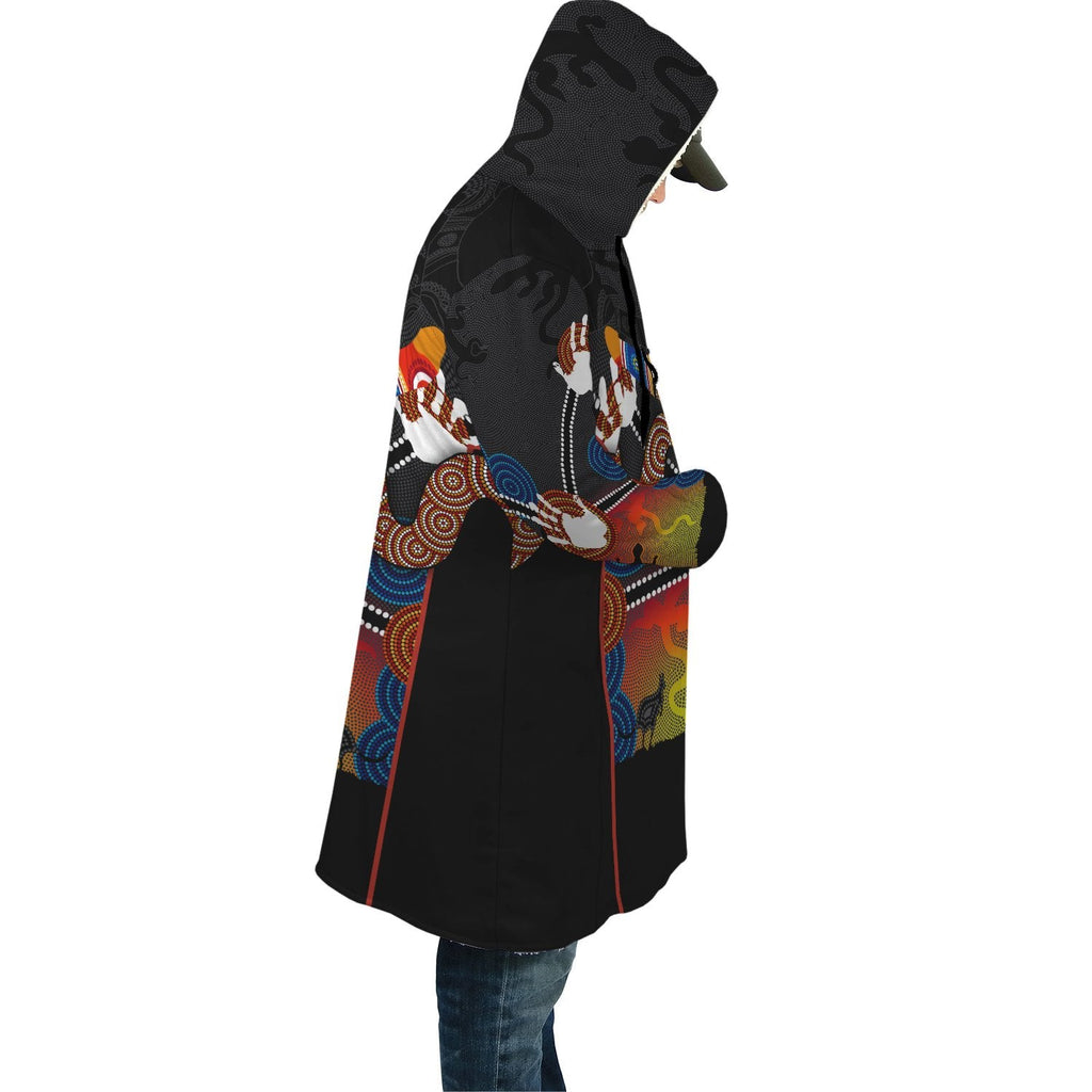 aboriginal-cloak-australian-boomerang-and-snake-indigenous-art