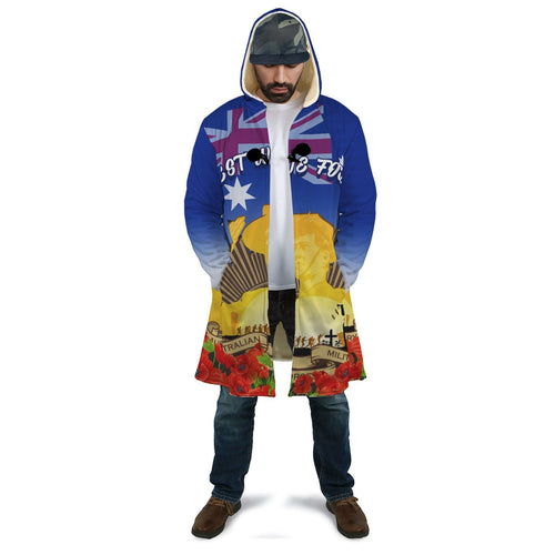 cloak-australia-anzac-day-2020-and-soldier