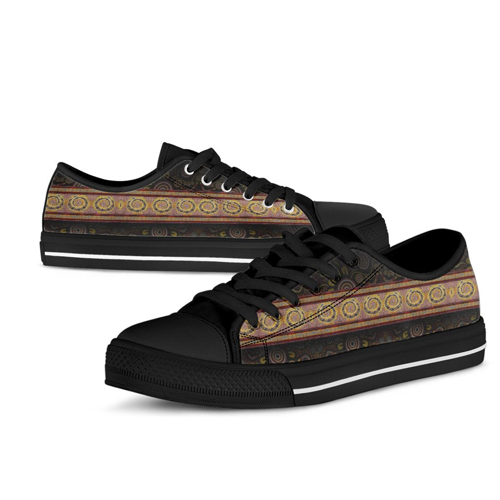 low-top-snake-dot-panting-art