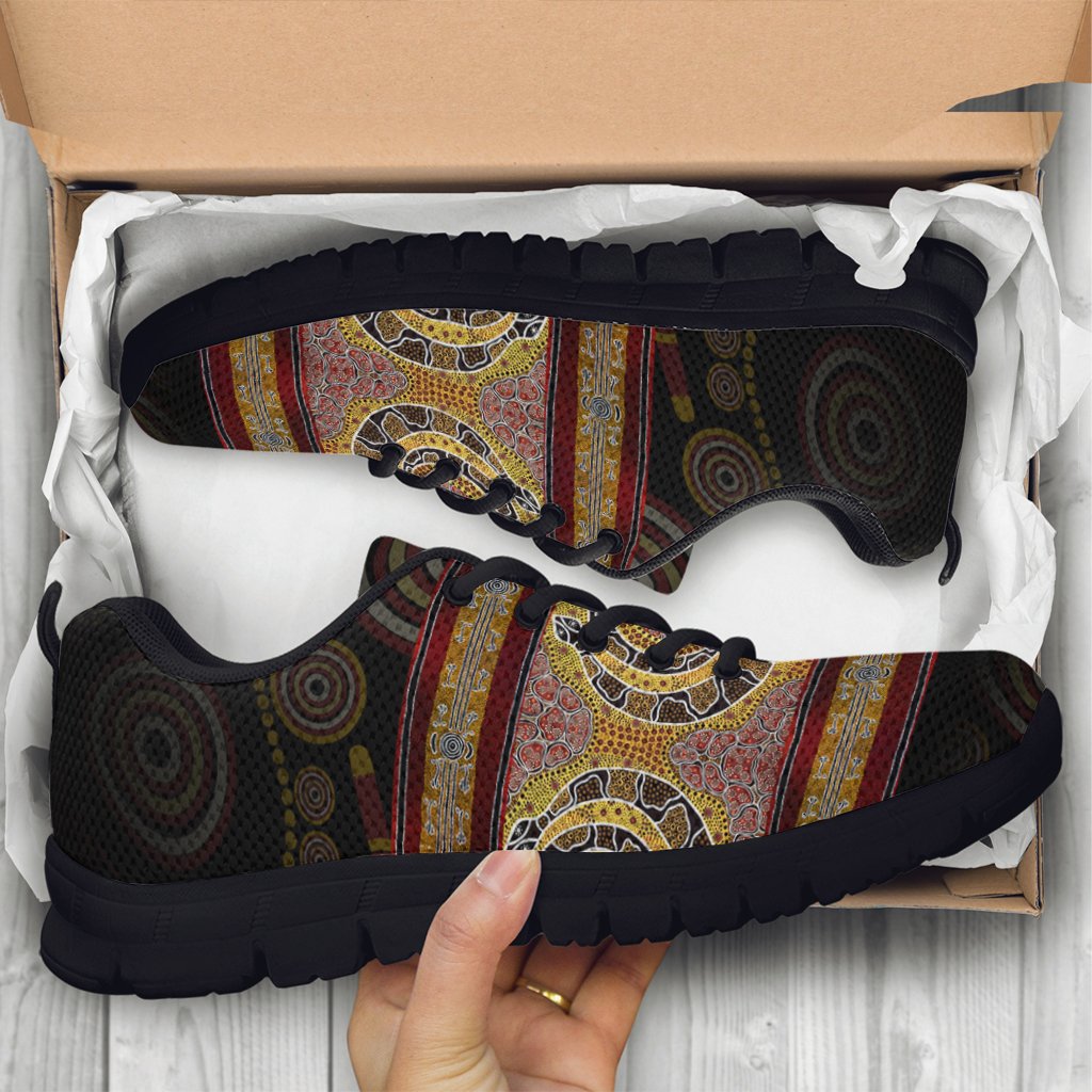 sneaker-snake-dot-panting-art