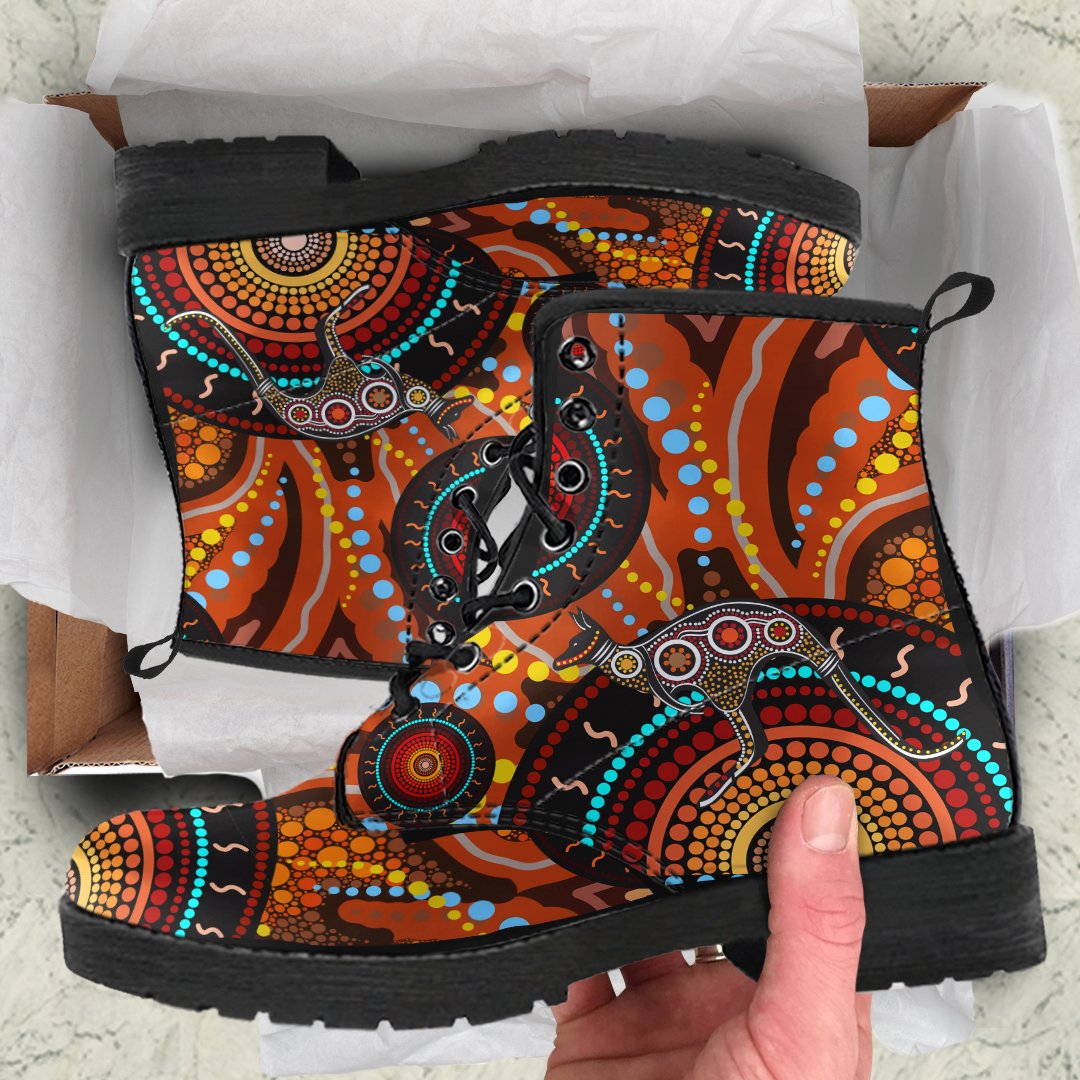 aboriginal-leather-boot-kangaroo-with-dot-painting