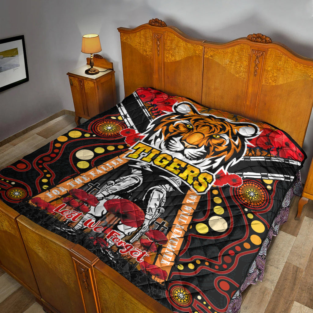 tigers-rugby-anzac-day-watercolour-quilt-custom-remembrance-west-tigers-with-poppy-flower