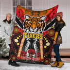 tigers-rugby-anzac-day-watercolour-blanket-custom-remembrance-west-tigers-with-poppy-flower