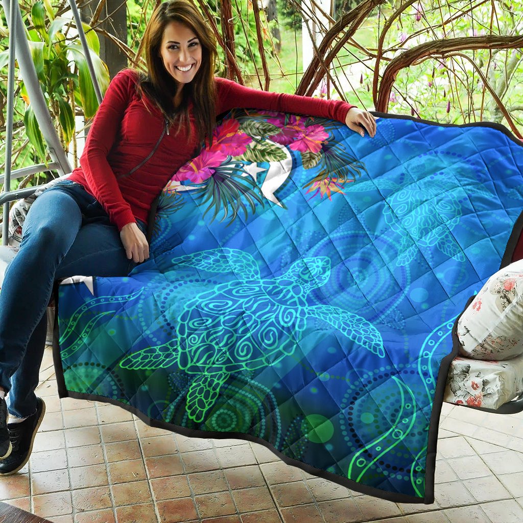 premium-quilts-torres-strait-blue-sea-with-hibiscus