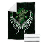 new-zealand-silver-fern-blanket-green