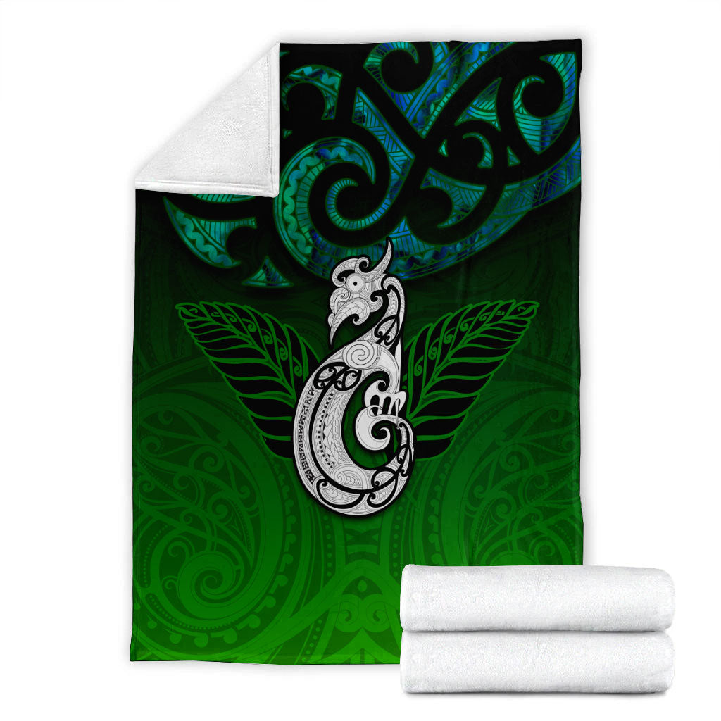new-zealand-maori-blanket-paua-shell-green