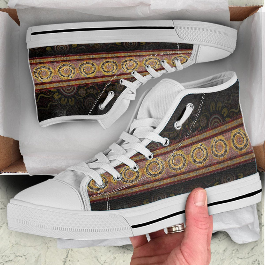 high-top-snake-dot-panting-art