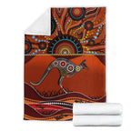 aboriginal-premium-blanket-kangaroo-with-dot-painting
