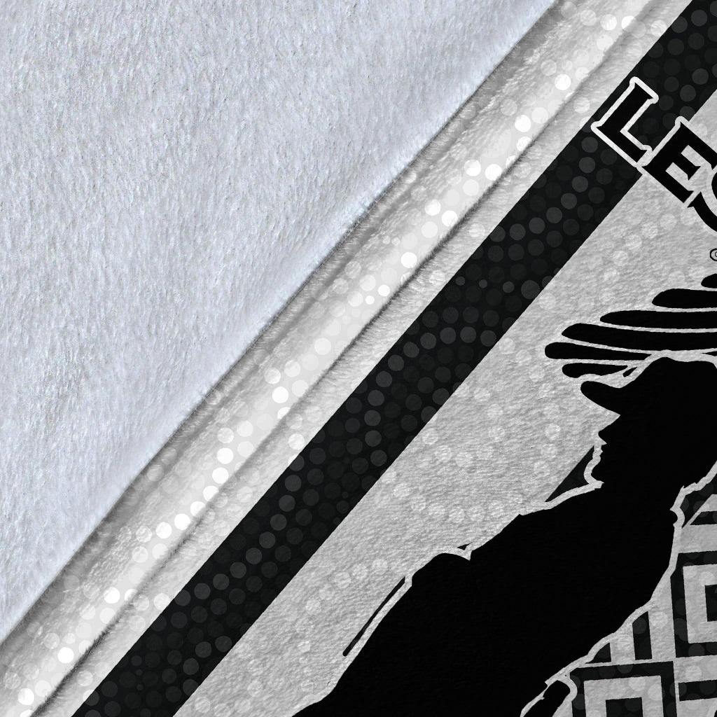 magpies-anzac-day-blanket-indigenous-art