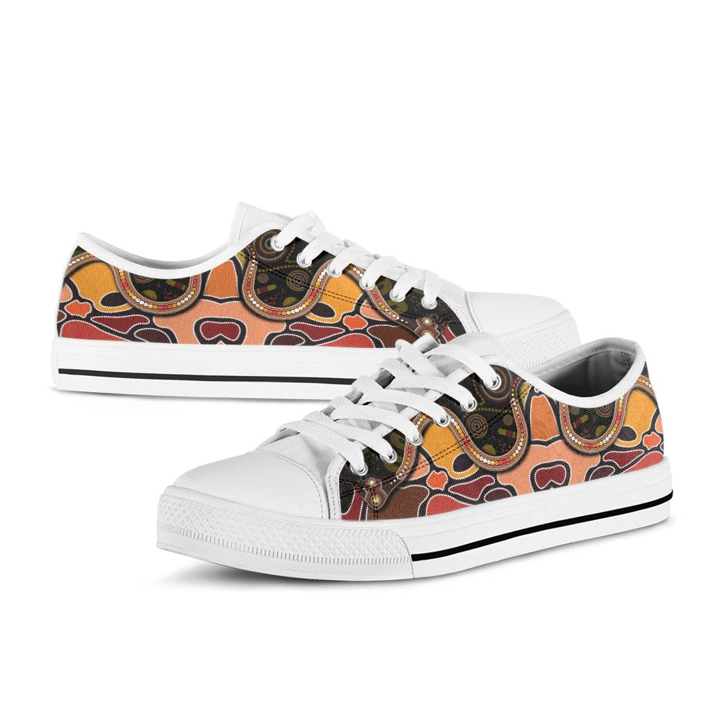 low-top-shoes-aboriginal-snake-with-dot-painting