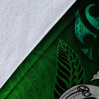 new-zealand-maori-blanket-paua-shell-green