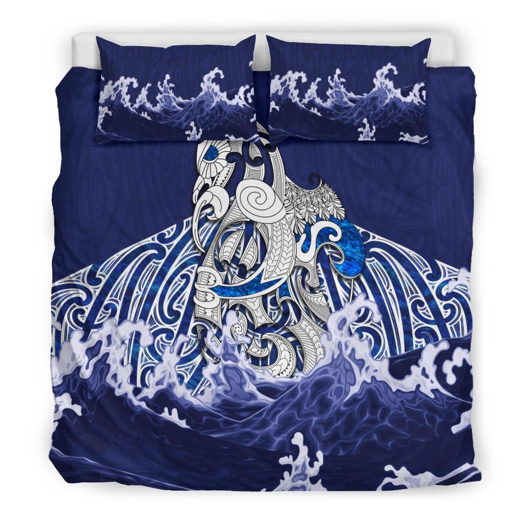 maori-manaia-the-blue-sea-bedding-set-navy
