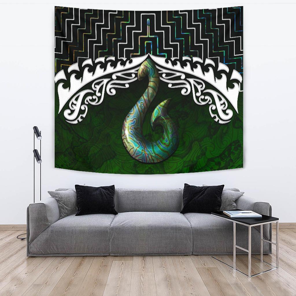 new-zealand-maori-tapestry-poutama-hei-matau-paua-shell