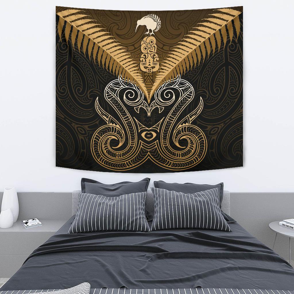maori-manaia-new-zealand-tapestry-gold