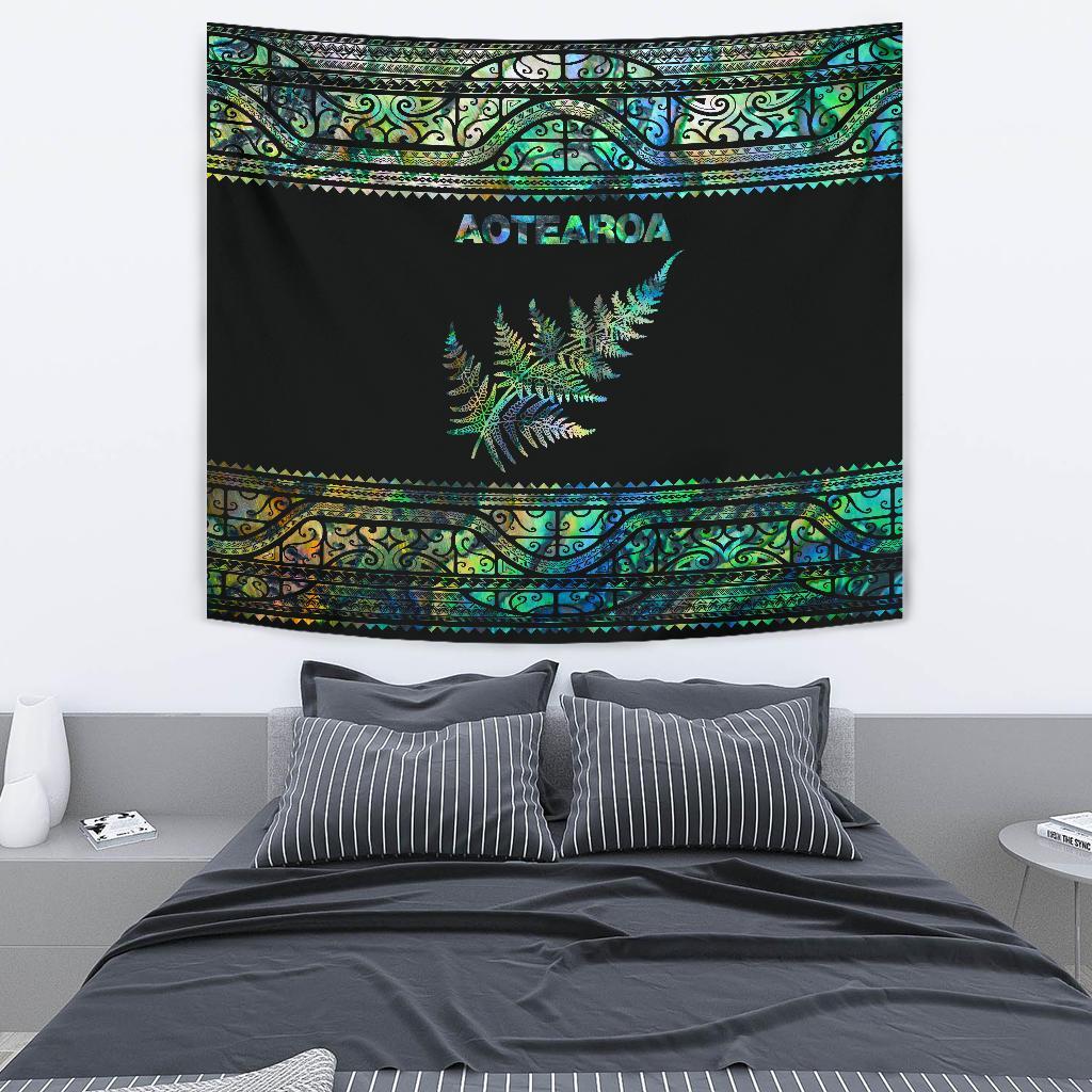 aotearoa-new-zealand-maori-tapestry-silver-fern-paua-shell