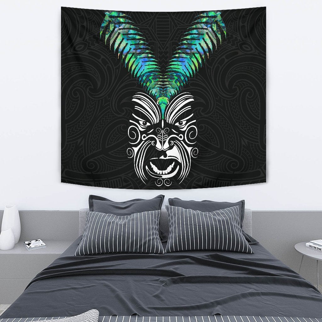 new-zealand-maori-moko-tapestry-paua-shell
