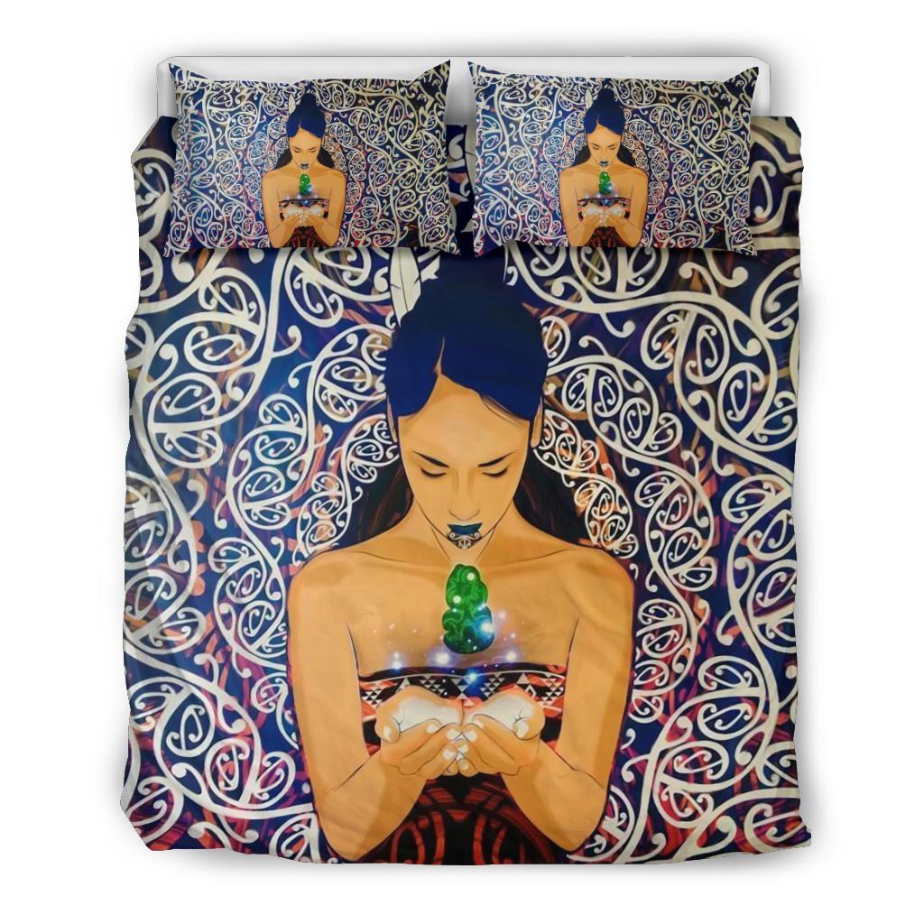 maori-goddesses-with-hei-tiki-bedding-set