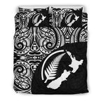 aotearoa-maori-with-map-and-silver-fern-bedding-set
