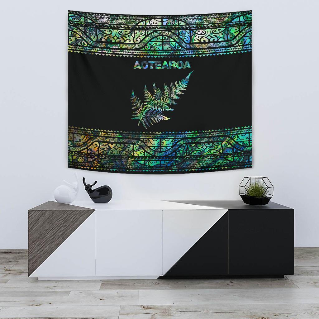 aotearoa-new-zealand-maori-tapestry-silver-fern-paua-shell
