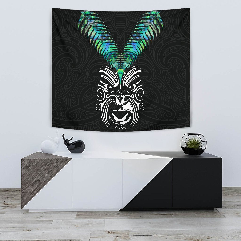 new-zealand-maori-moko-tapestry-paua-shell