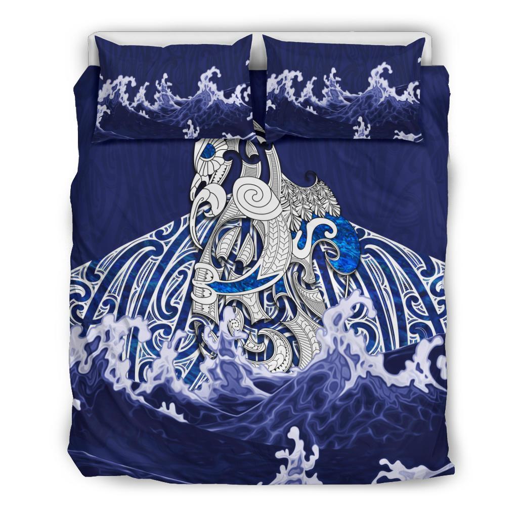 maori-manaia-the-blue-sea-bedding-set-navy