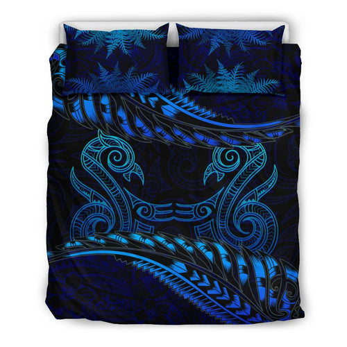 aotearoa-bedding-set-blue-maori-manaia-with-silver-fern