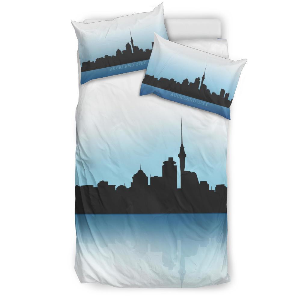 auckland-city-skyline-new-zealand-white