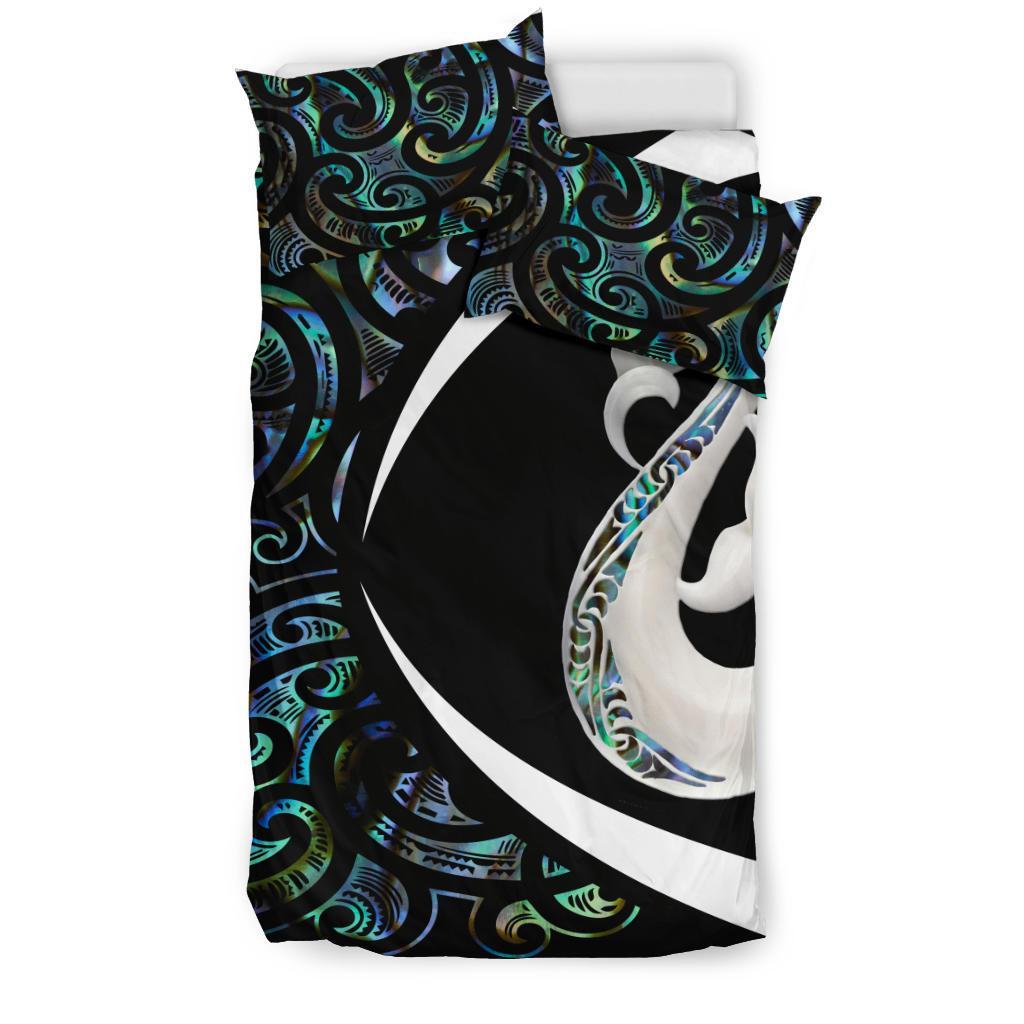 new-zealand-maori-manaia-paua-shell-bedding-set-circle-style