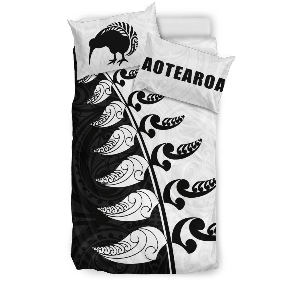 new-zealand-aotearoa-koru-fern-kiwi-bedding-set-black-white