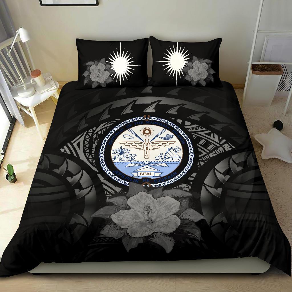 marshall-island-gray-hibiscus-bedding-set