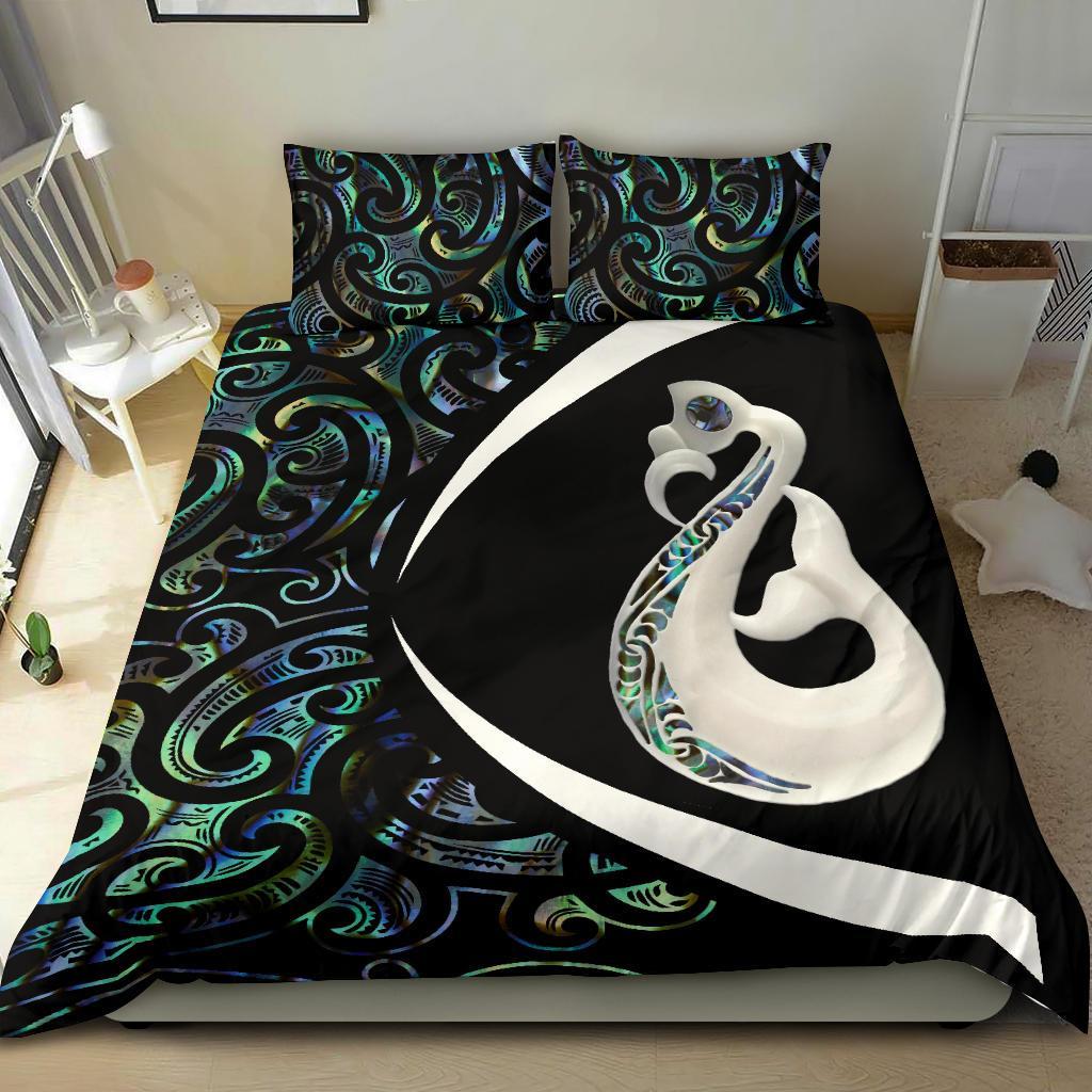 new-zealand-maori-manaia-paua-shell-bedding-set-circle-style