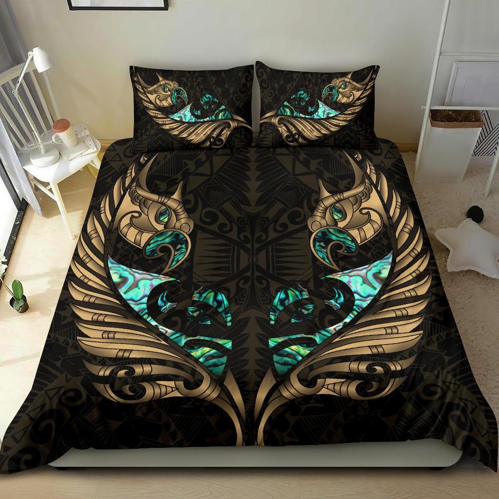 new-zealand-bedding-set-manaia-paua-fern-wing-gold