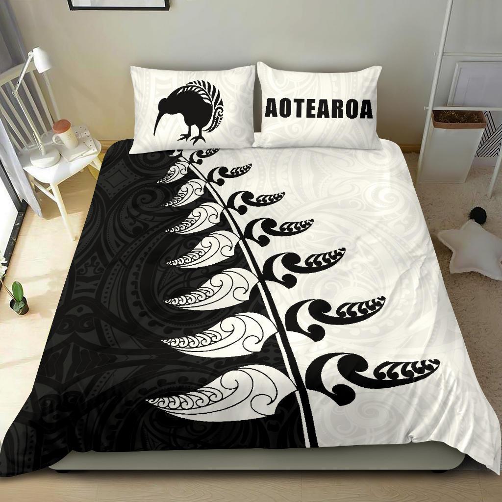 new-zealand-aotearoa-koru-fern-kiwi-bedding-set-black-white