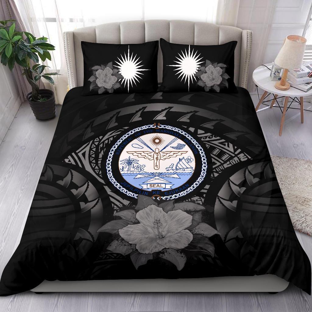 marshall-island-gray-hibiscus-bedding-set