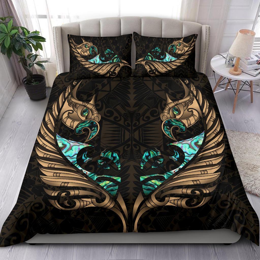 new-zealand-bedding-set-manaia-paua-fern-wing-gold
