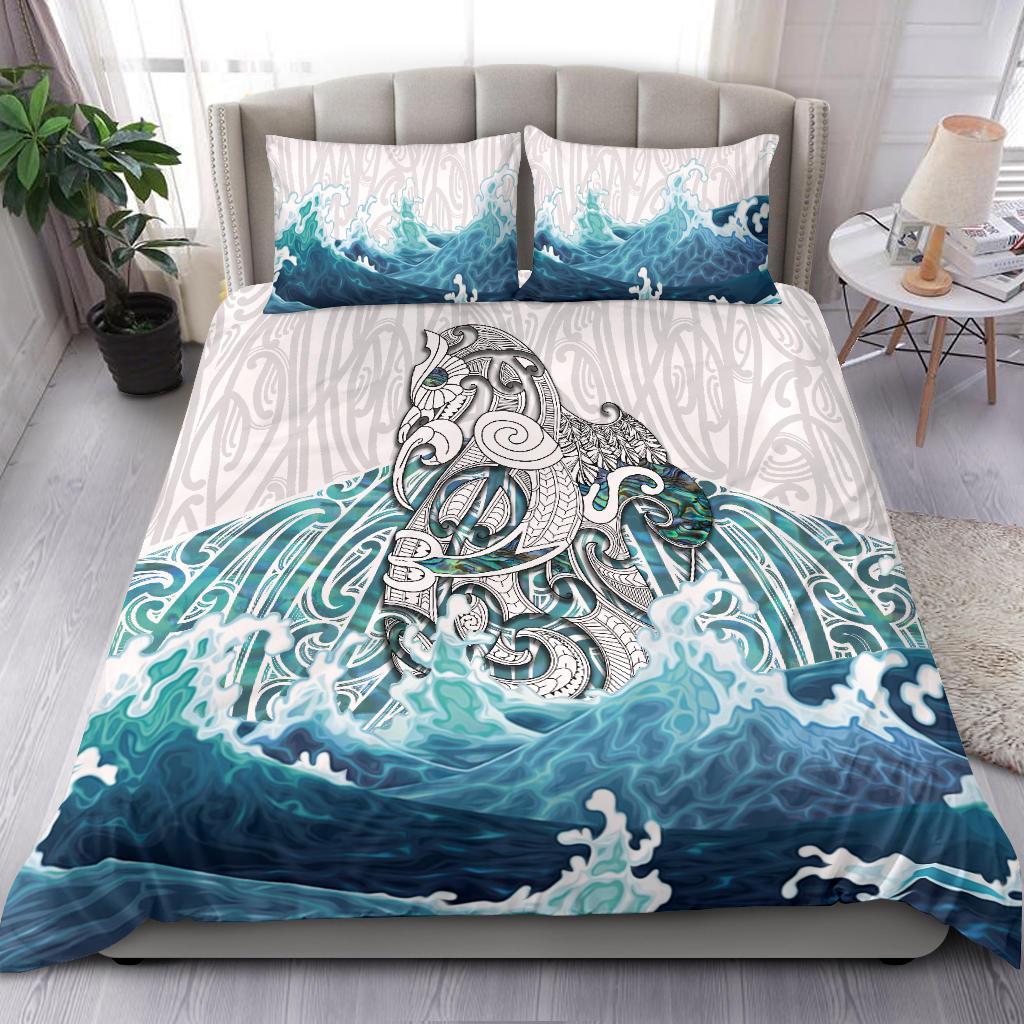 maori-manaia-the-blue-sea-bedding-set-white