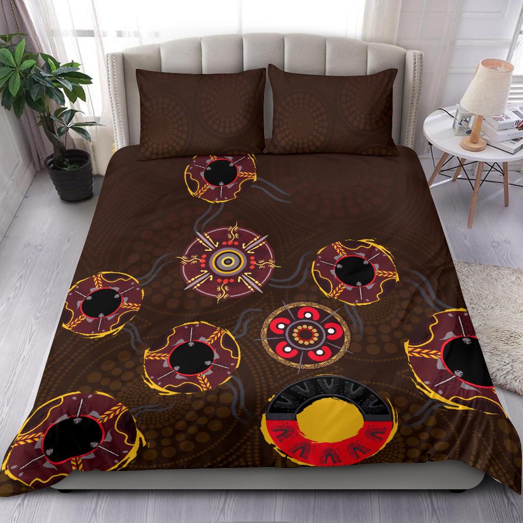 hawthorn-bedding-set-hawks-indigenous-brown