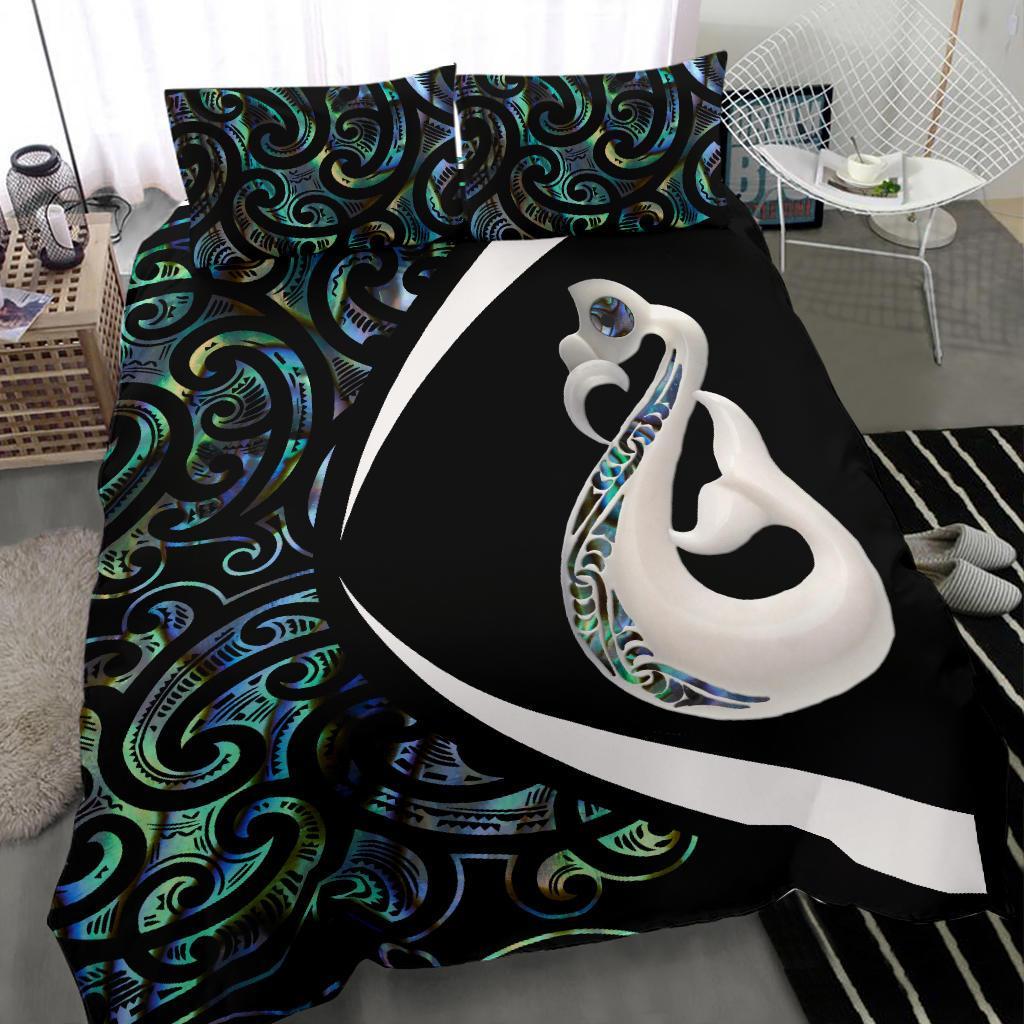 new-zealand-maori-manaia-paua-shell-bedding-set-circle-style