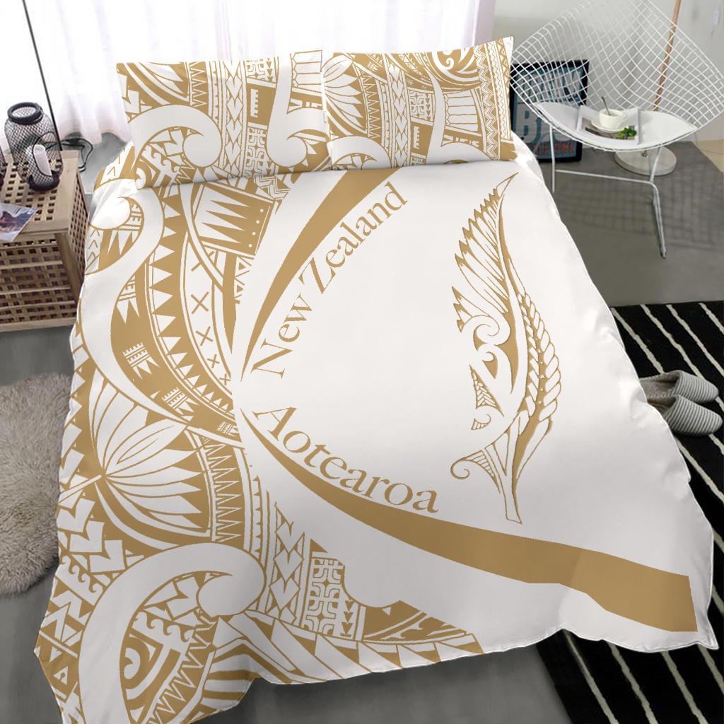 new-zealand-silver-fern-bedding-set-maori-tattoo-circle-style-white