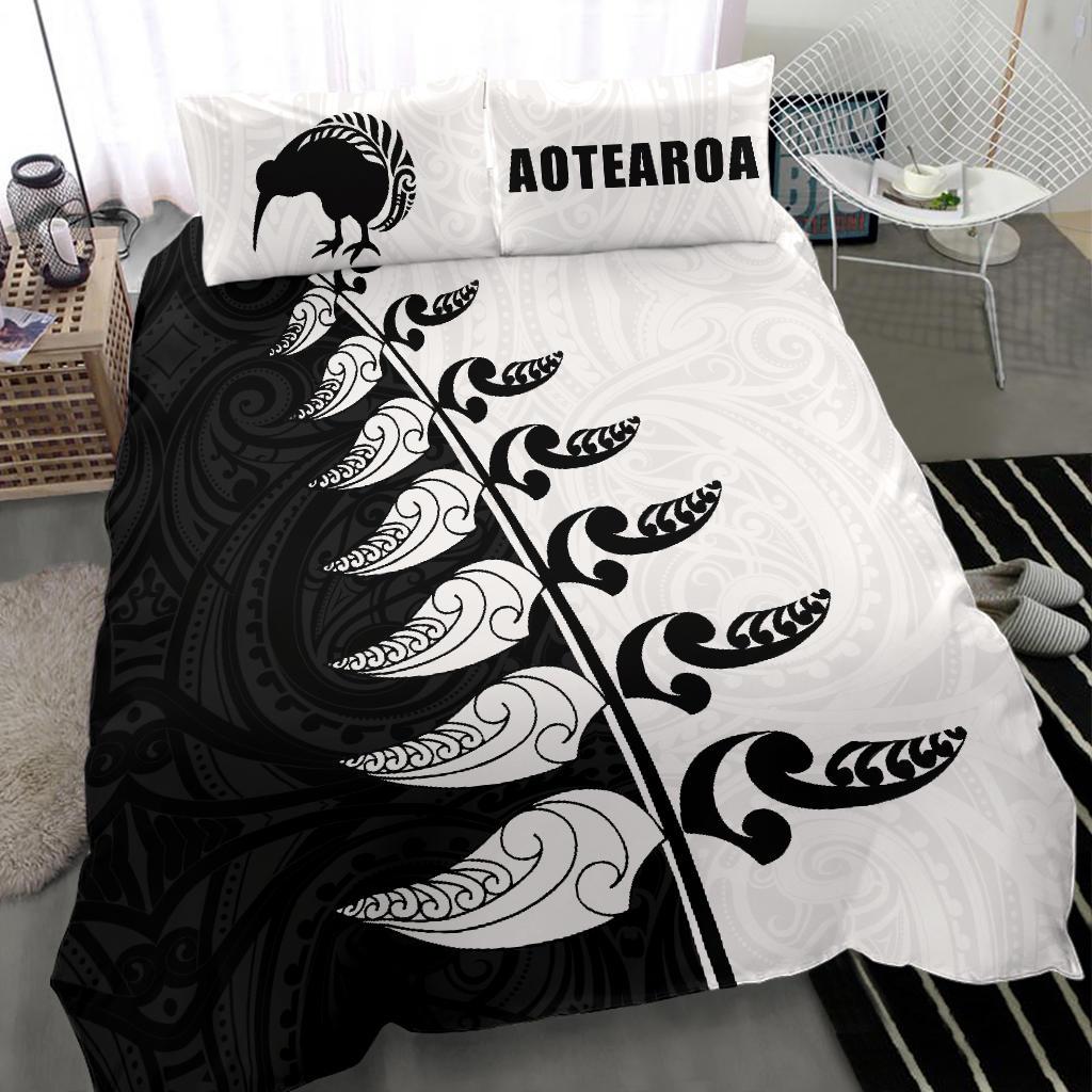 new-zealand-aotearoa-koru-fern-kiwi-bedding-set-black-white