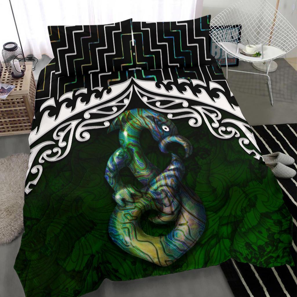 new-zealand-maori-manaia-poutama-bedding-set