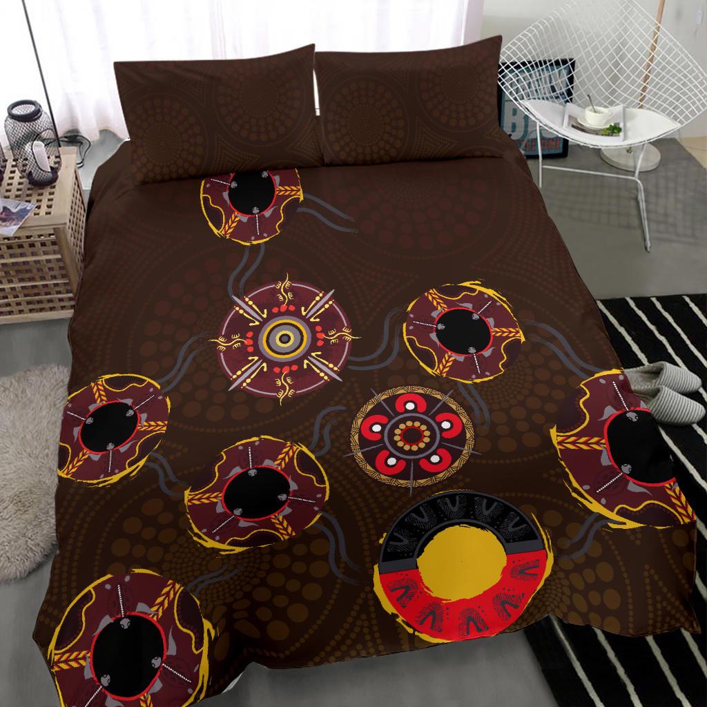 hawthorn-bedding-set-hawks-indigenous-brown