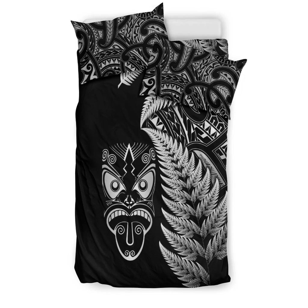 new-zealand-haka-rugby-maori-bedding-set-silver-fern-vibes-black