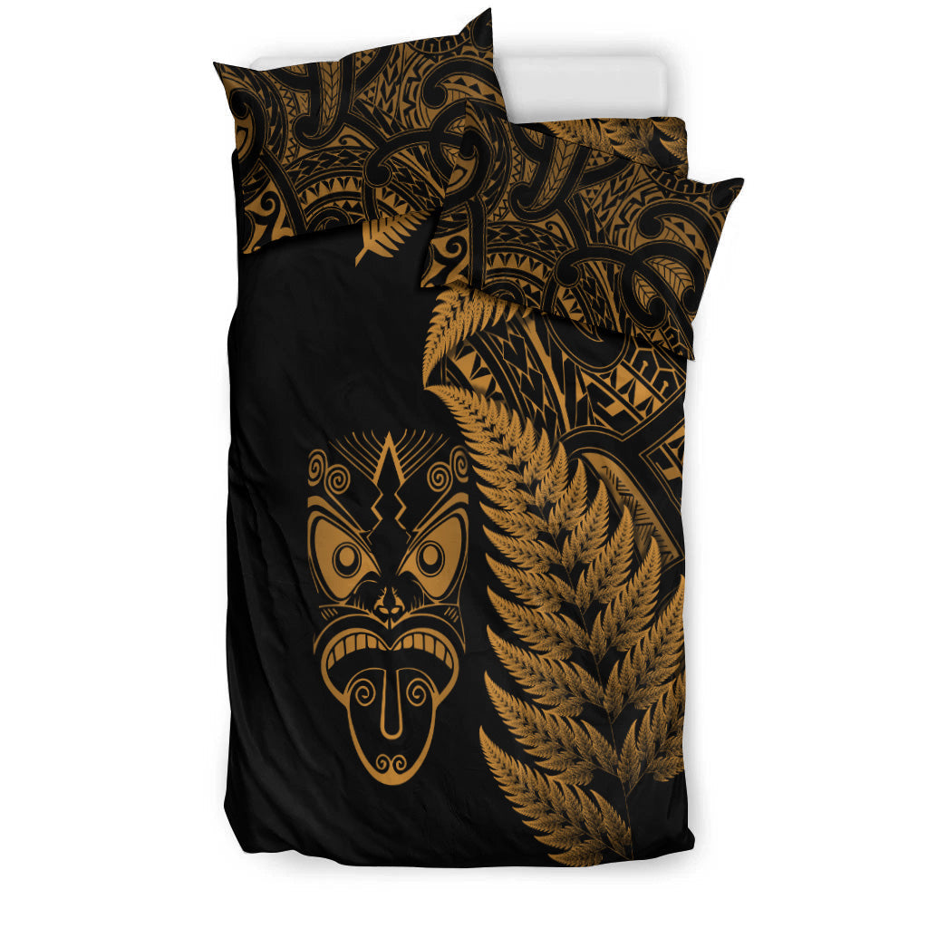 new-zealand-haka-rugby-maori-bedding-set-silver-fern-vibes-gold
