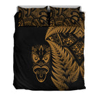 new-zealand-haka-rugby-maori-bedding-set-silver-fern-vibes-gold