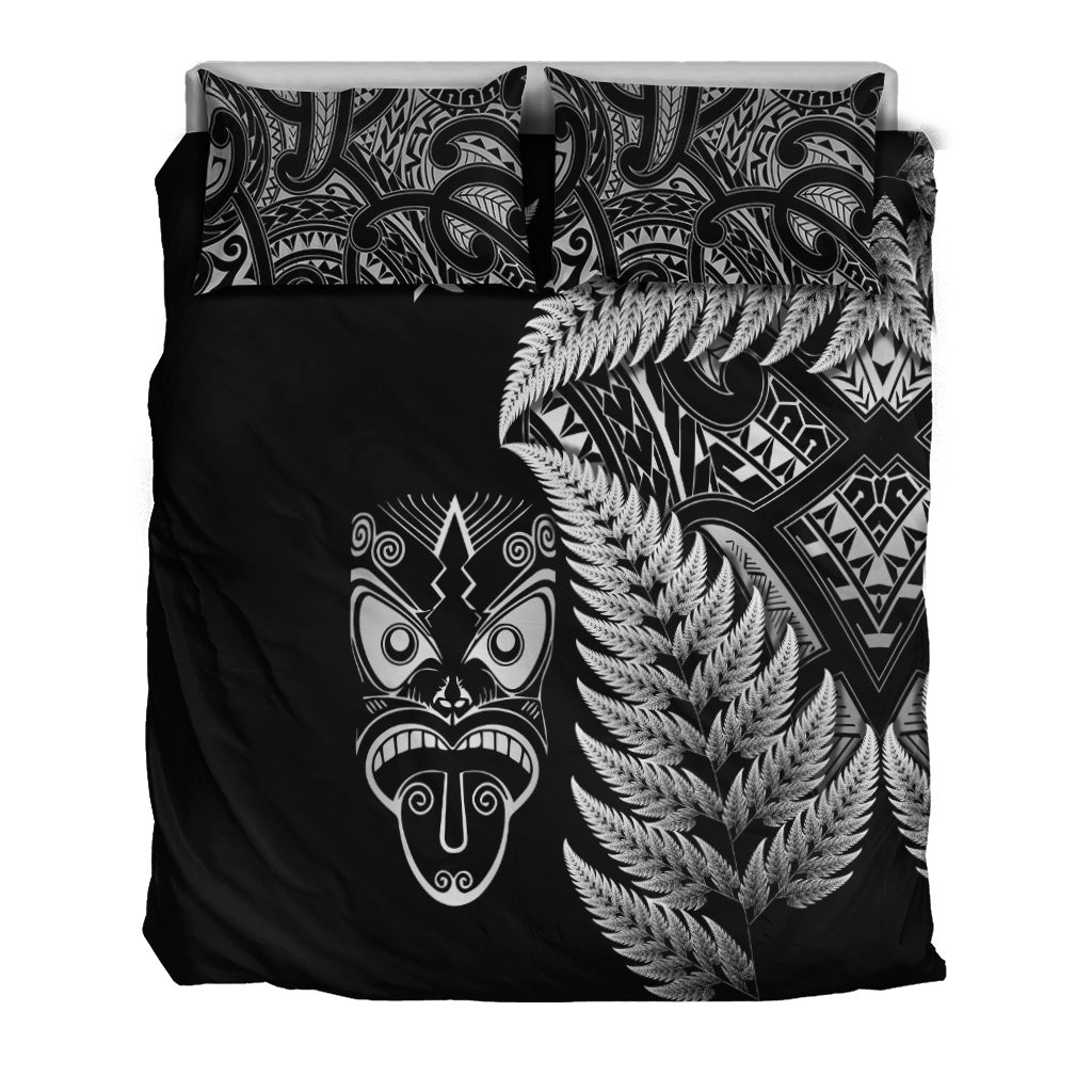new-zealand-haka-rugby-maori-bedding-set-silver-fern-vibes-black
