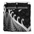 new-zealand-rugby-maori-bedding-set-silver-fern-koru-vibes-black