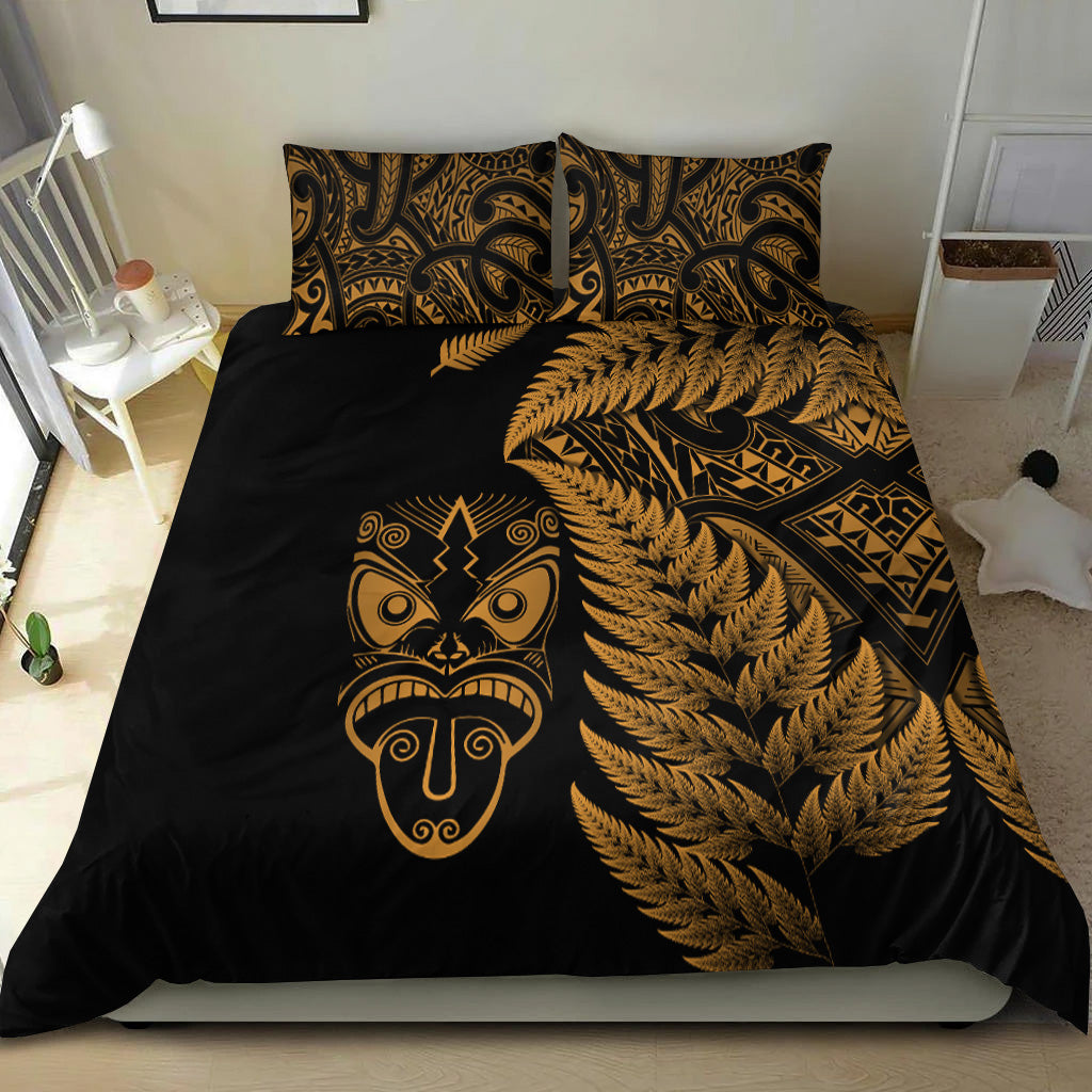 new-zealand-haka-rugby-maori-bedding-set-silver-fern-vibes-gold