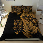 new-zealand-haka-rugby-maori-bedding-set-silver-fern-vibes-gold